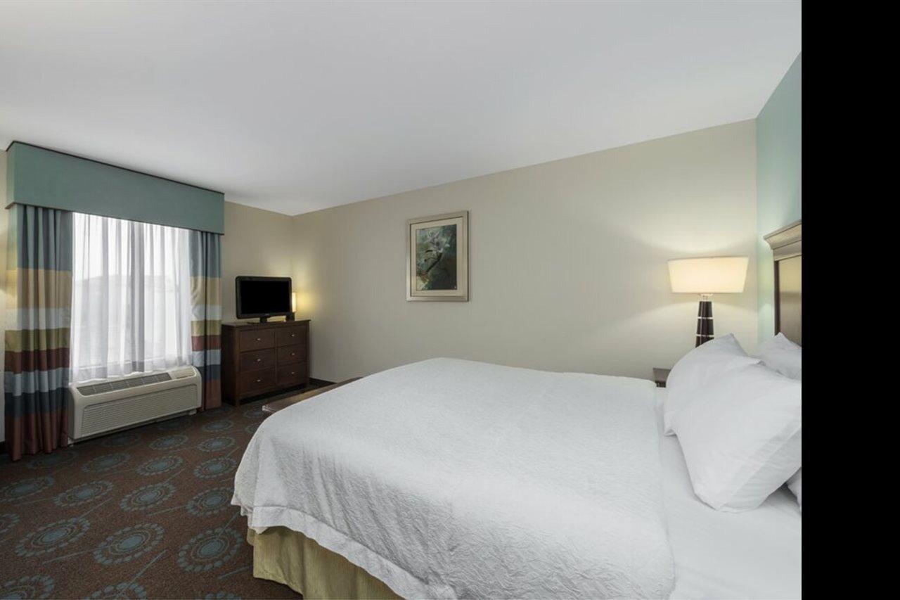 Hampton Inn Farmington Eksteriør billede